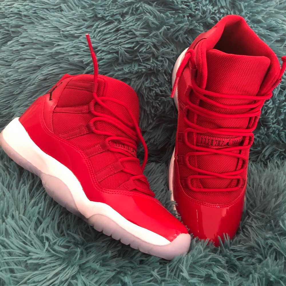 💢SOLD🏌🏻‍♀️💢 Jordan 11 - Win Like 96 ☄️